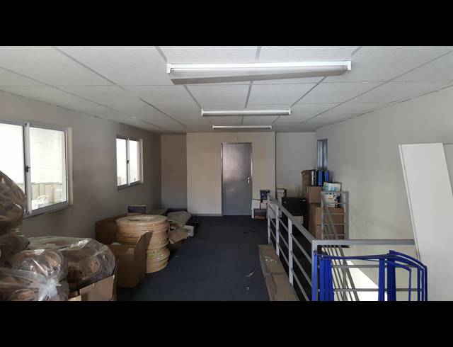 750M² FACTORY TO LET IN KILLARNEY GARDENS